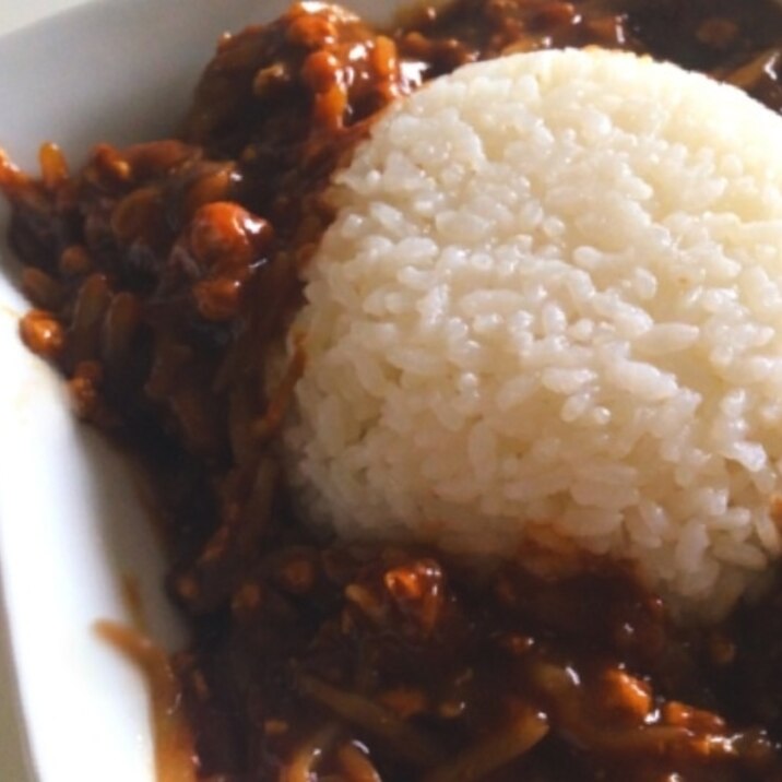 節約!もやしたっぷりのカレーライス!